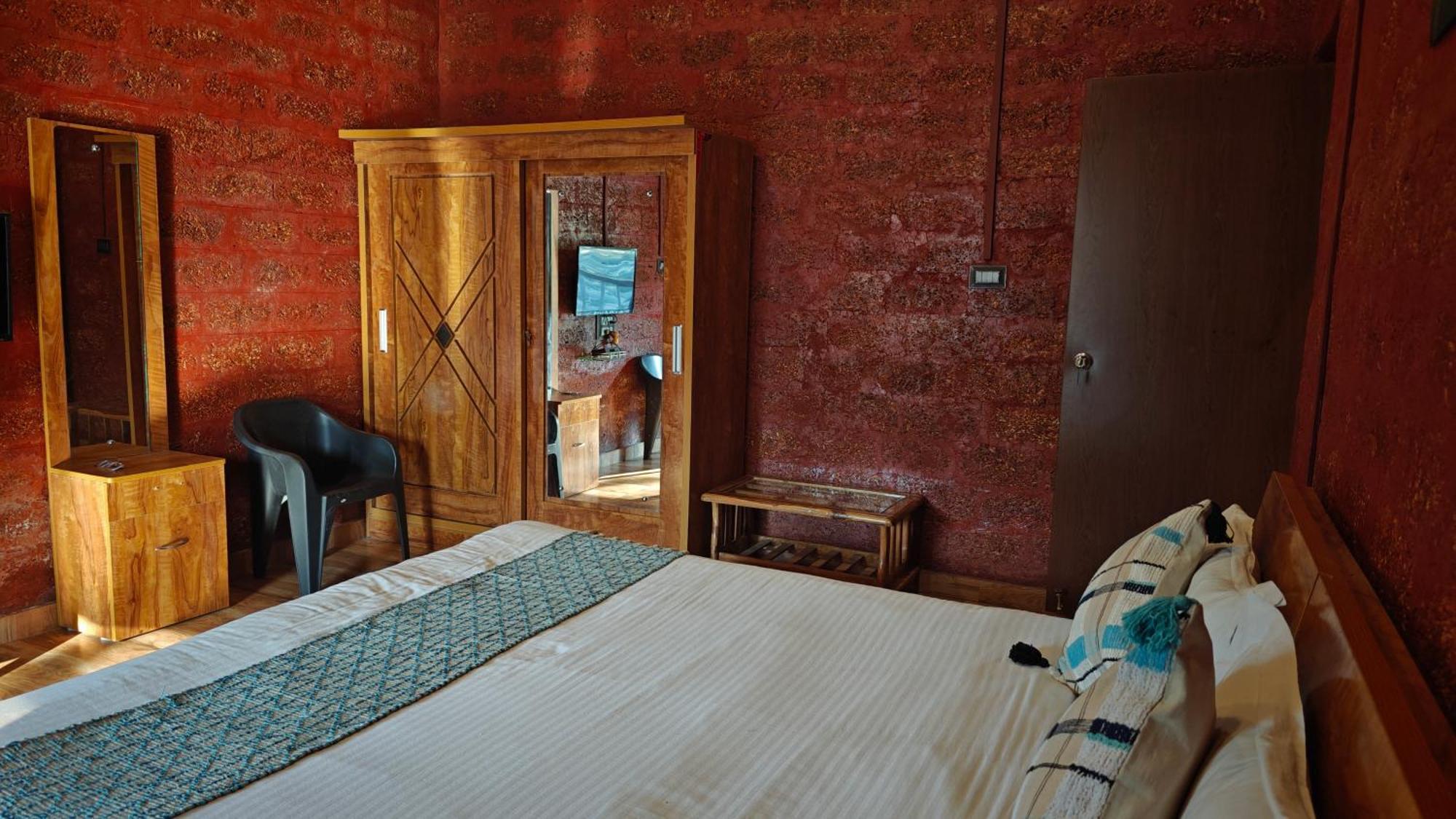 Stone Casa By Vgh 4Bhk Villa With Swimming Pool Mahābaleshwar Eksteriør billede