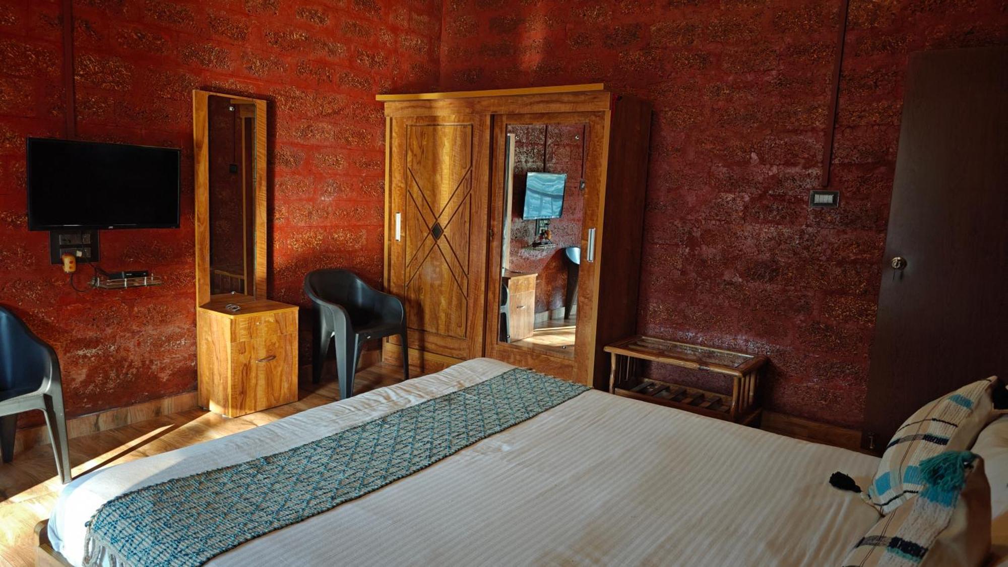Stone Casa By Vgh 4Bhk Villa With Swimming Pool Mahābaleshwar Eksteriør billede