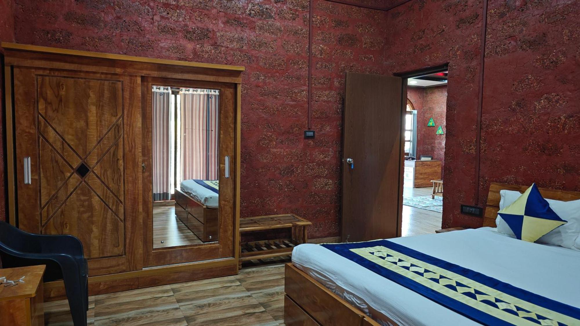 Stone Casa By Vgh 4Bhk Villa With Swimming Pool Mahābaleshwar Eksteriør billede